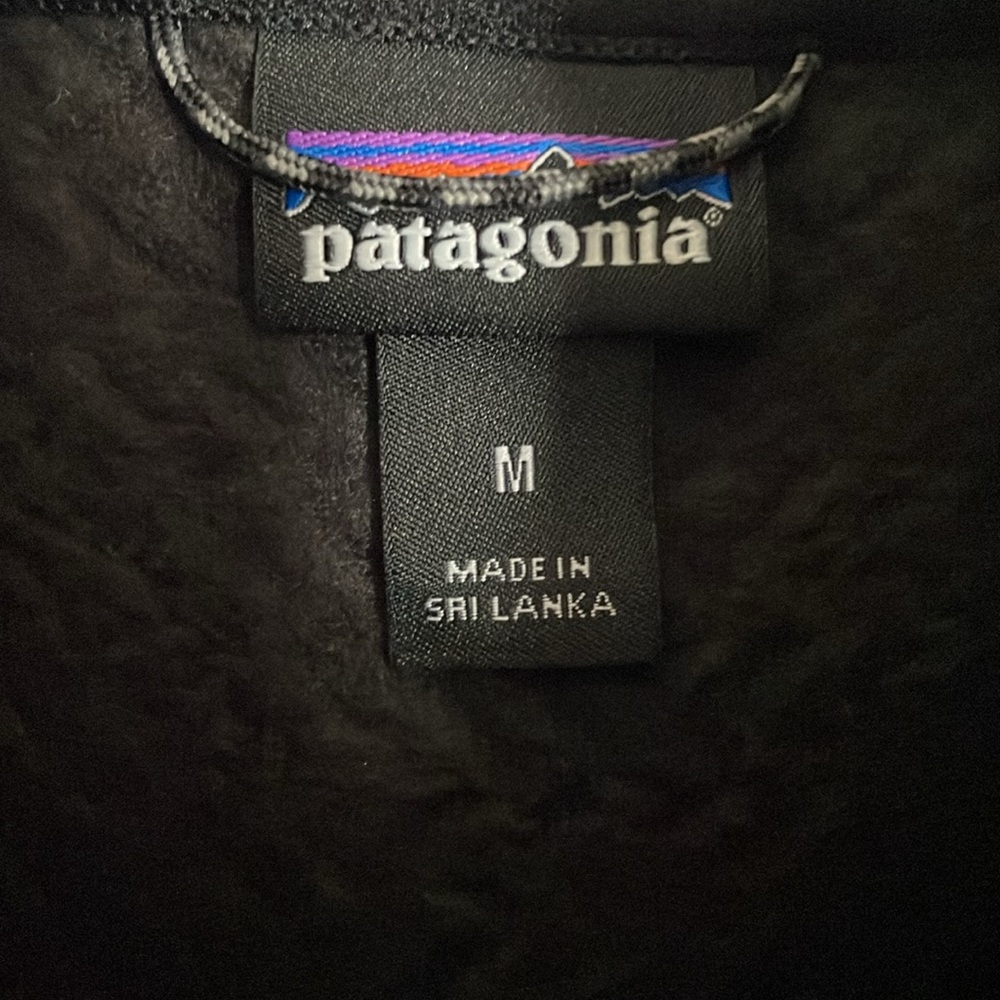 *SOLD* PATAGONIA R1 Air Zip-Neck in Black sz M - Picture 4 of 8